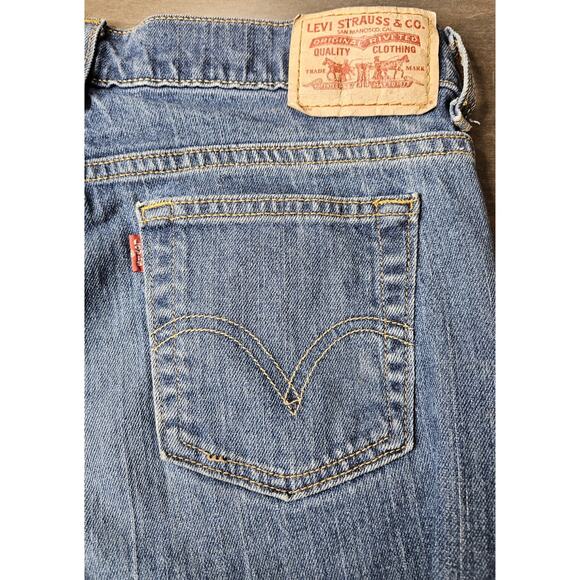Levi's Blue Denim 515 Bootcut Women's Boot Cut Jeans Classic Style Sz 4S - Picture 3 of 9